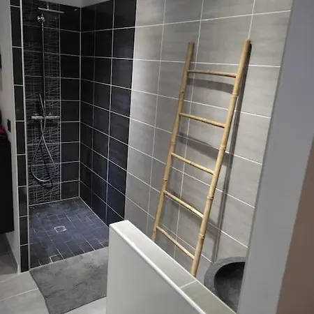 110m2, 3 Chambres, Piscine. Villa